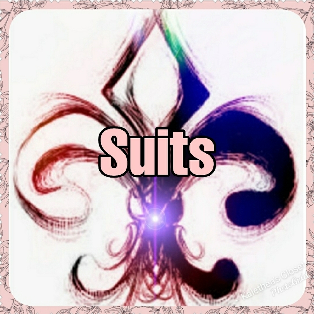 Suits - Picture 5 of 6